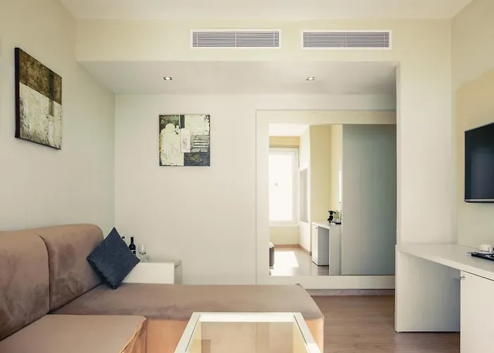 Hl Suitehotel - Adults Only 4* 普拉亚戴尔雷安格莱斯