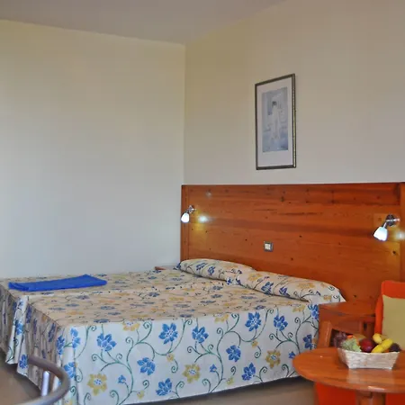 Hotel Hl Suitehotel - Adults Only Playa del Ingles (Gran Canaria)